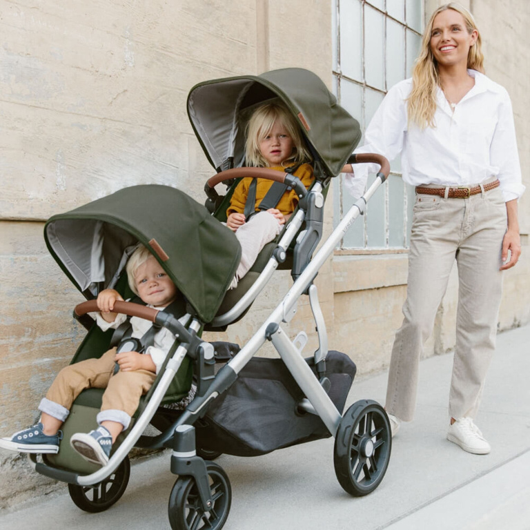 tbg-uppababy-vista-v2-pram-with-bassinet-hazel-lifestyle-2.jpeg